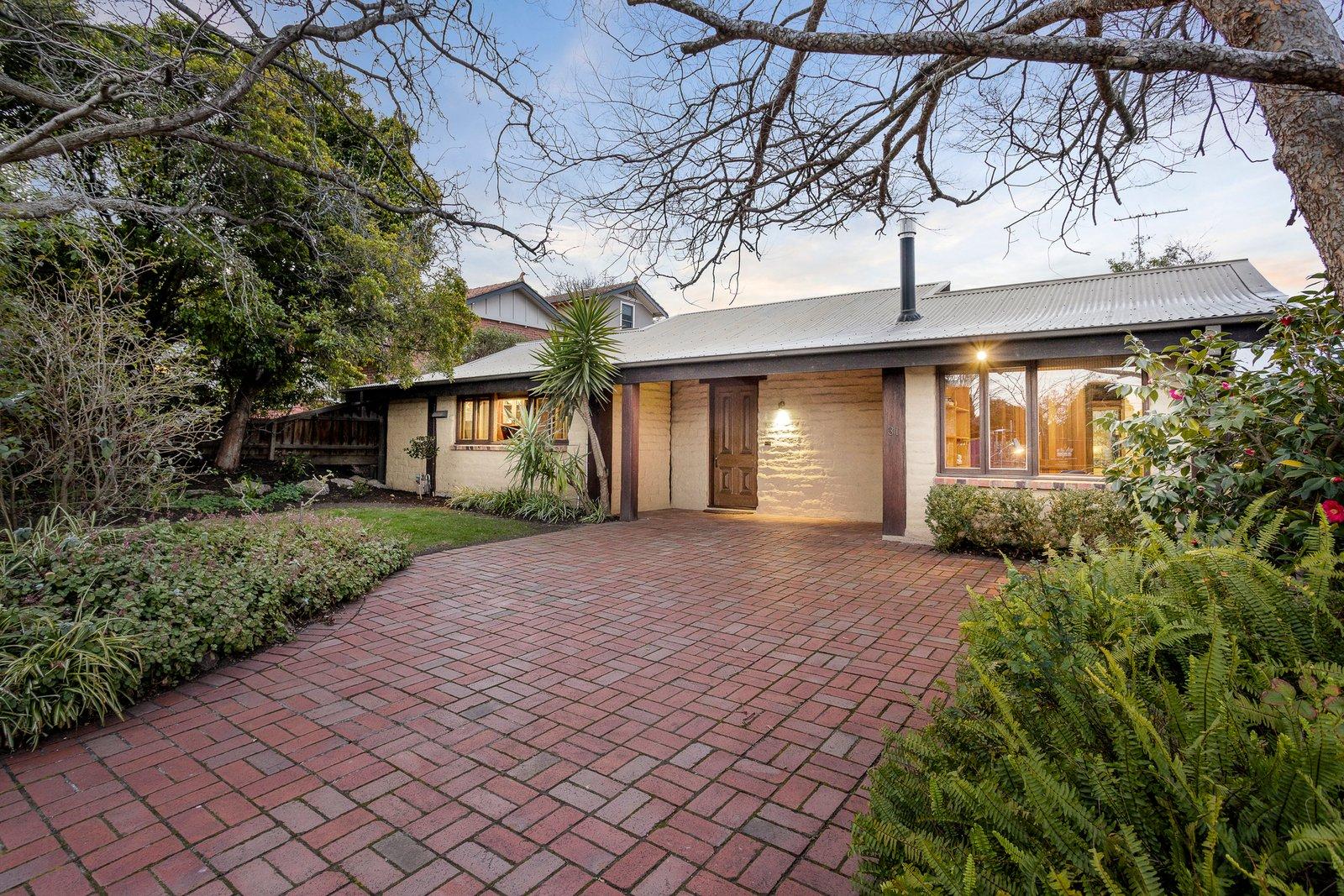 31 Rothesay Avenue, Malvern East, 3145