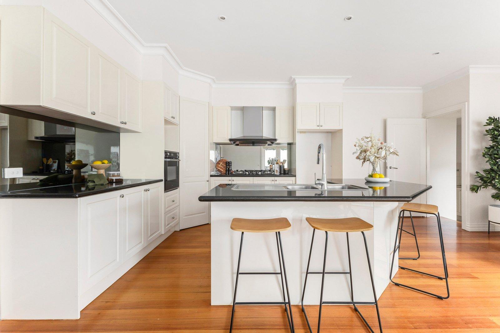 3/15 Dickens Street, Glen Iris, 3146