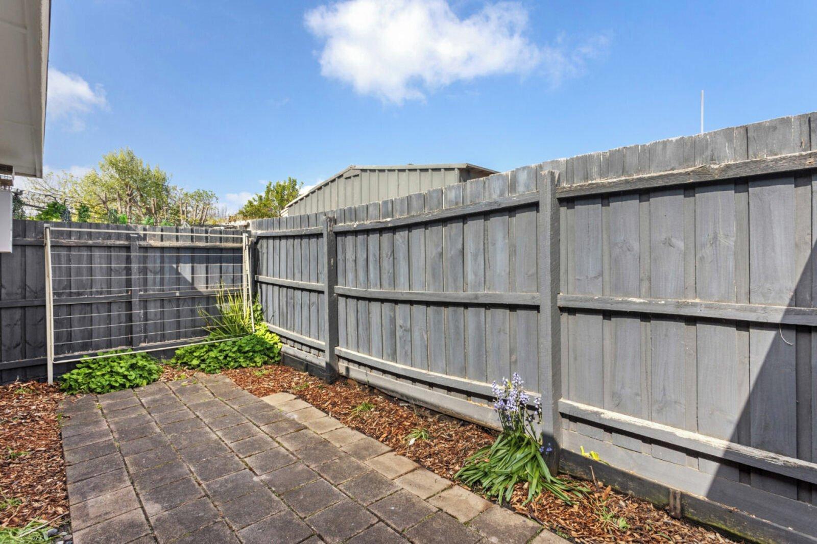 3/2-4 Radley Street, Mornington, 3931