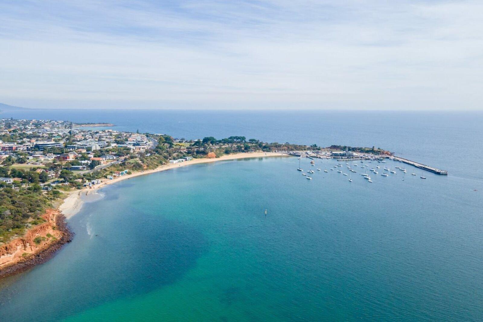 3/2-4 Radley Street, Mornington, 3931