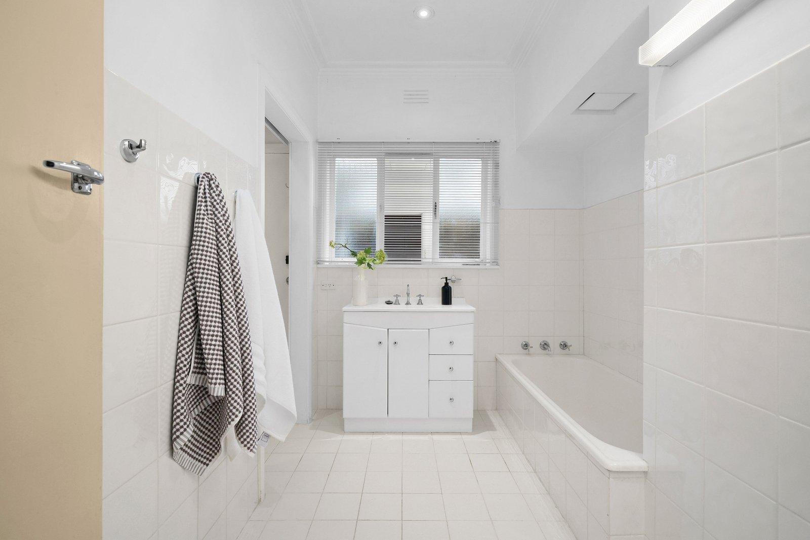 32 Bentley Street, Surrey Hills, 3127