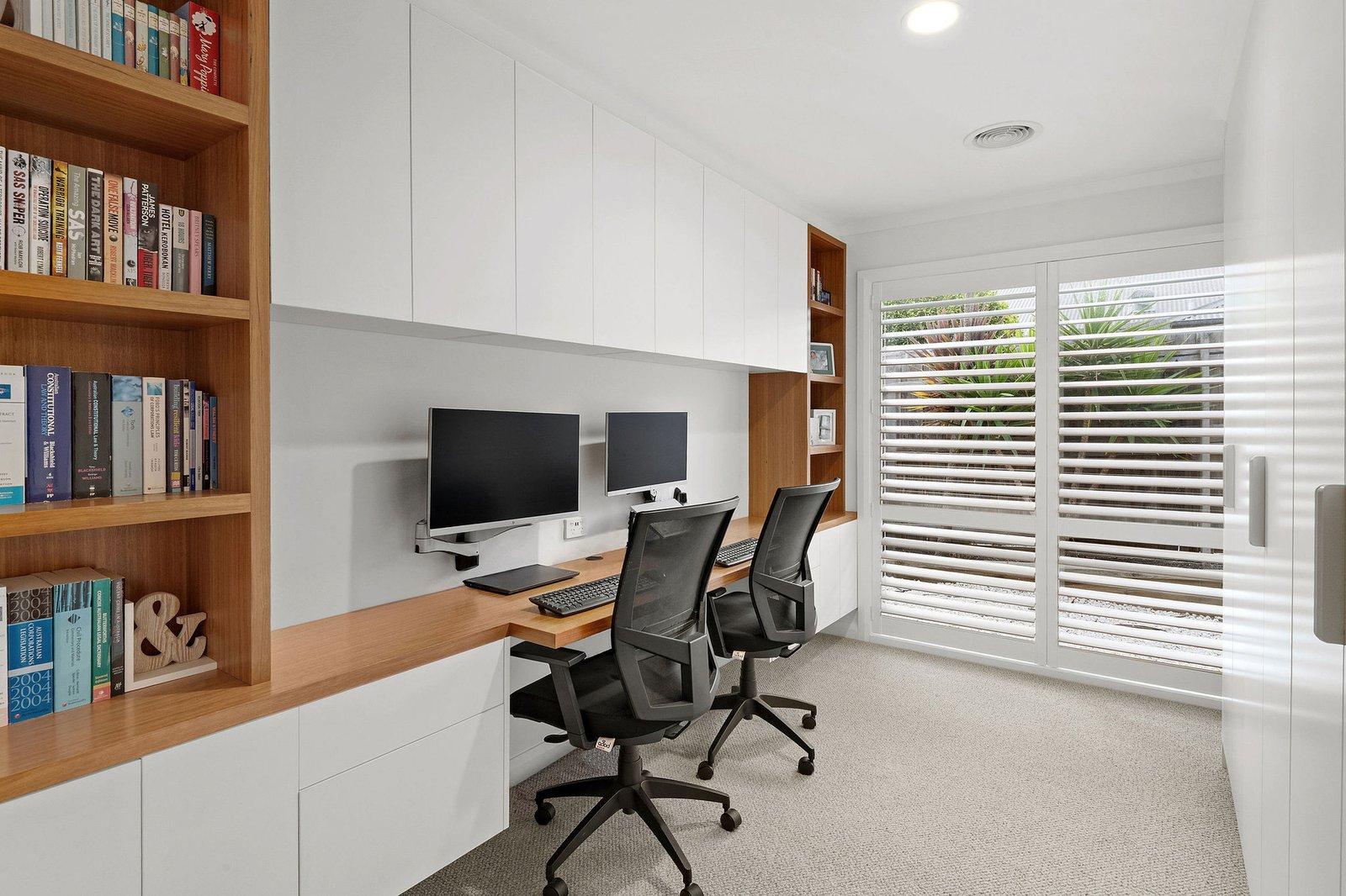 32 Kathleen Crescent, Mornington, 3931