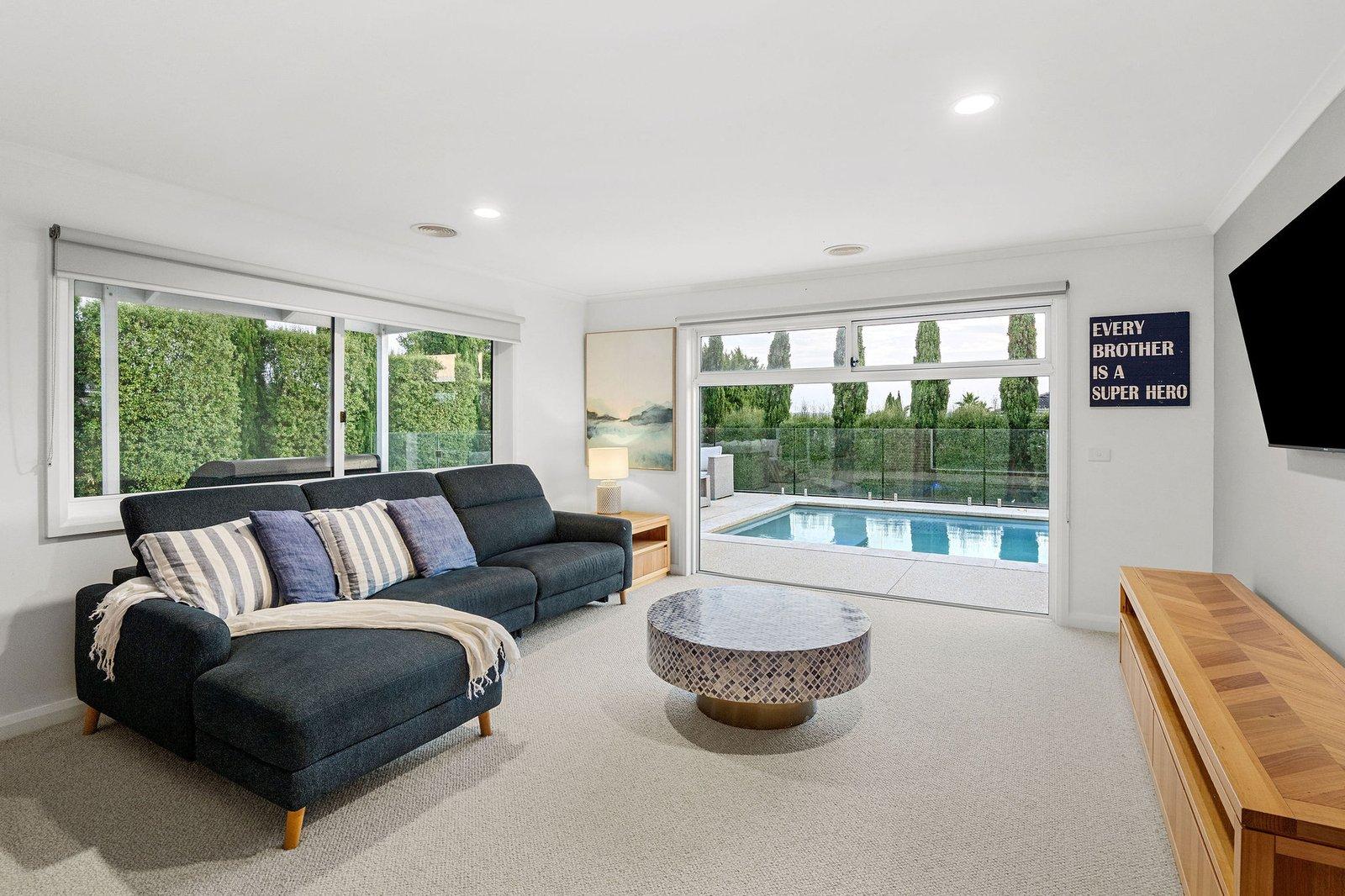 32 Kathleen Crescent, Mornington, 3931