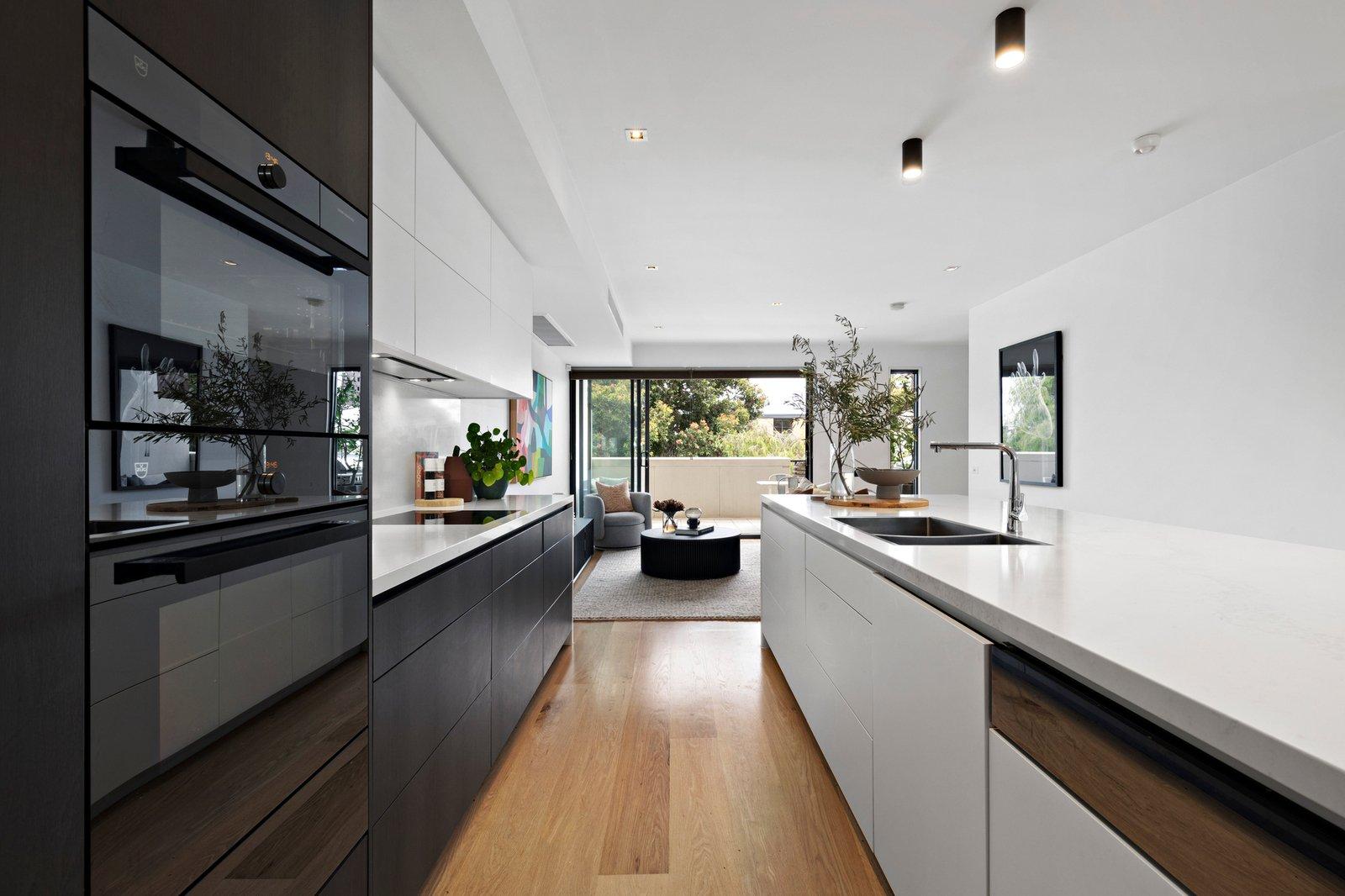 33 Danks Street, Albert Park, 3206