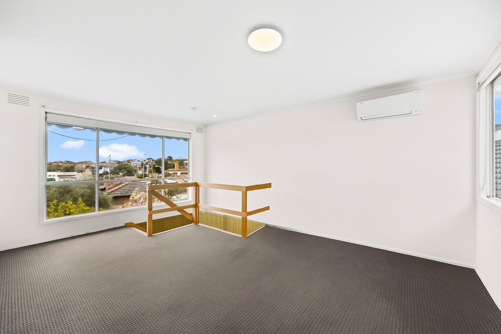 33 Nirvana Crescent, Bulleen, 3105