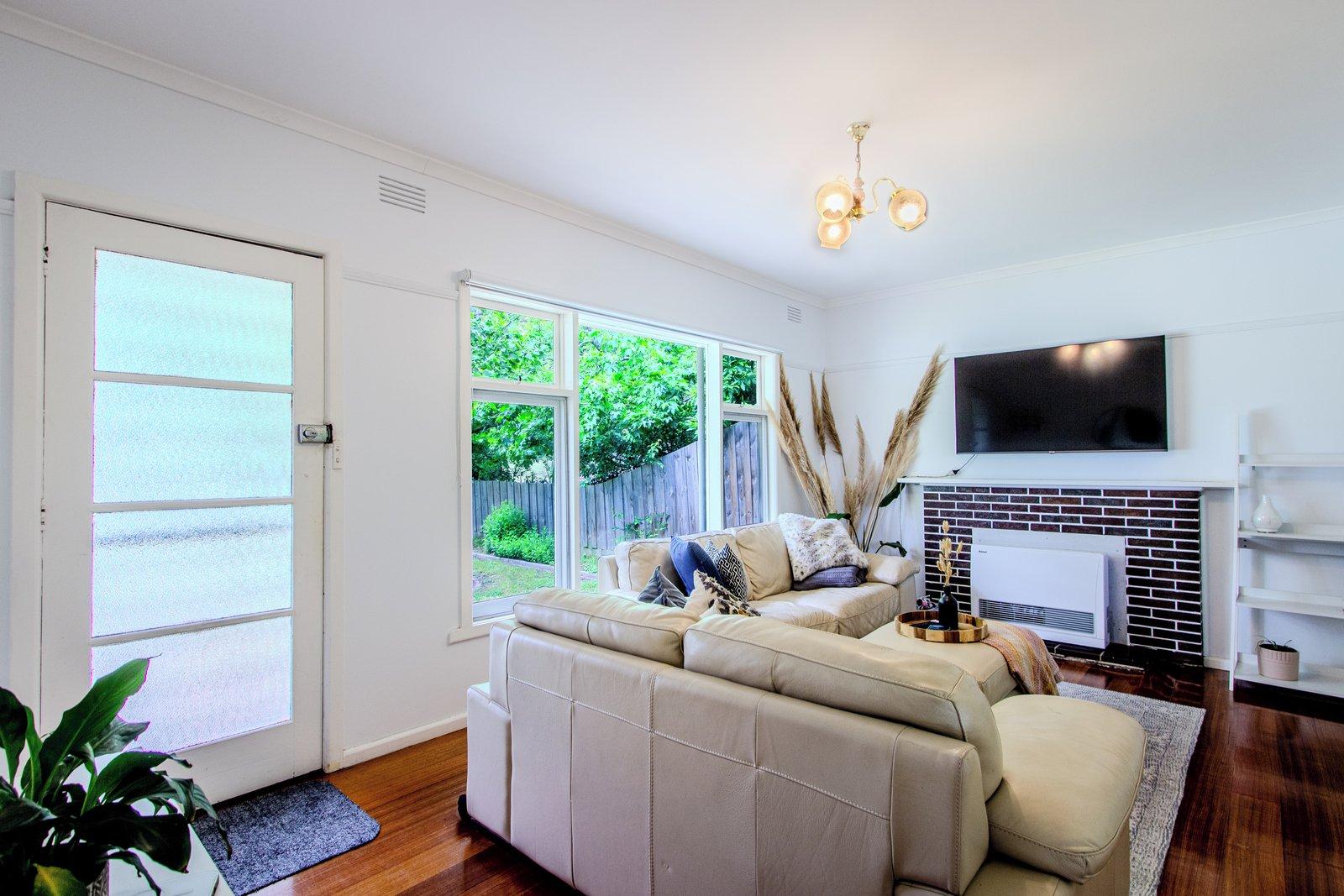 33 Old Lilydale Road, Ringwood East, 3135