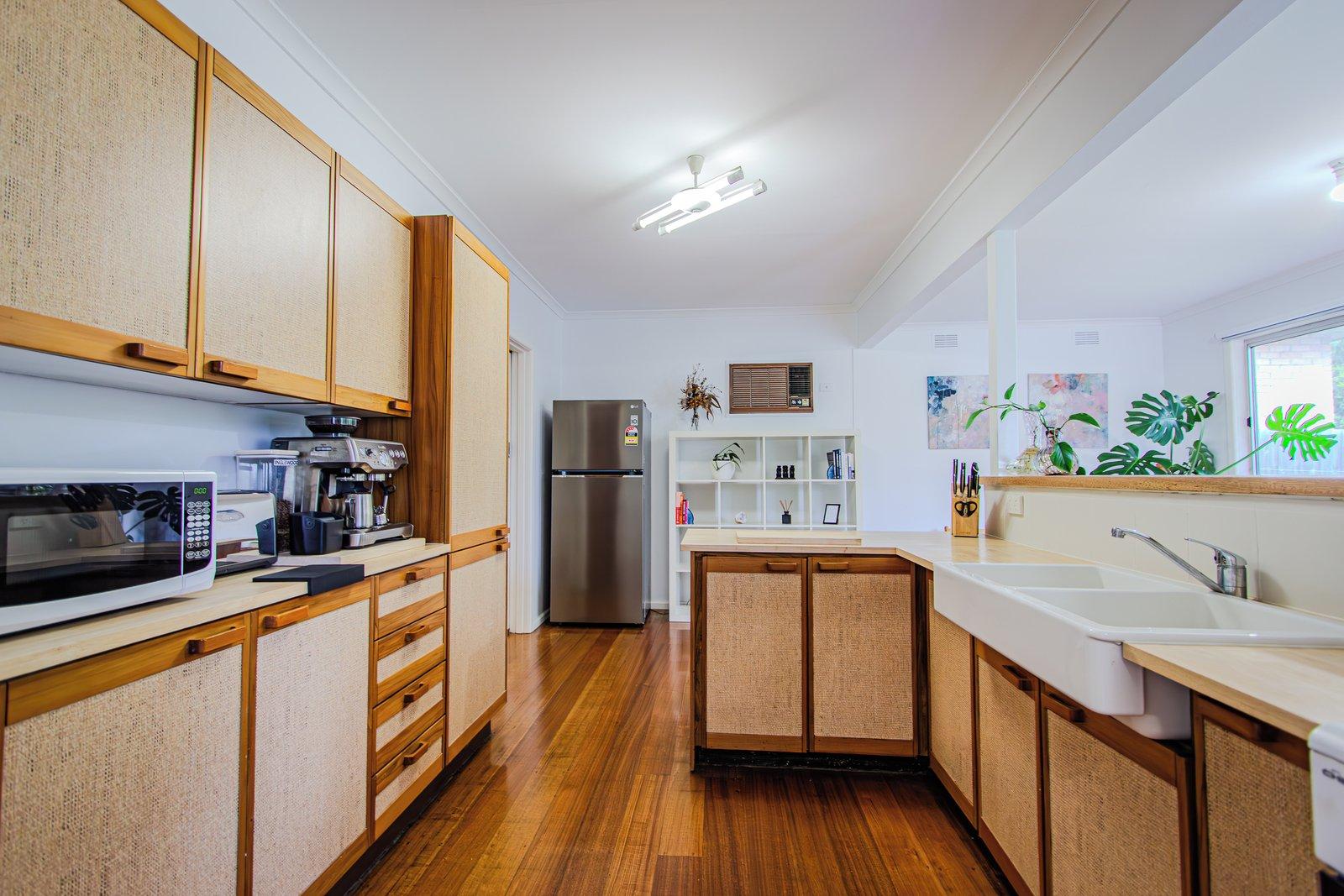 33 Old Lilydale Road, Ringwood East, 3135