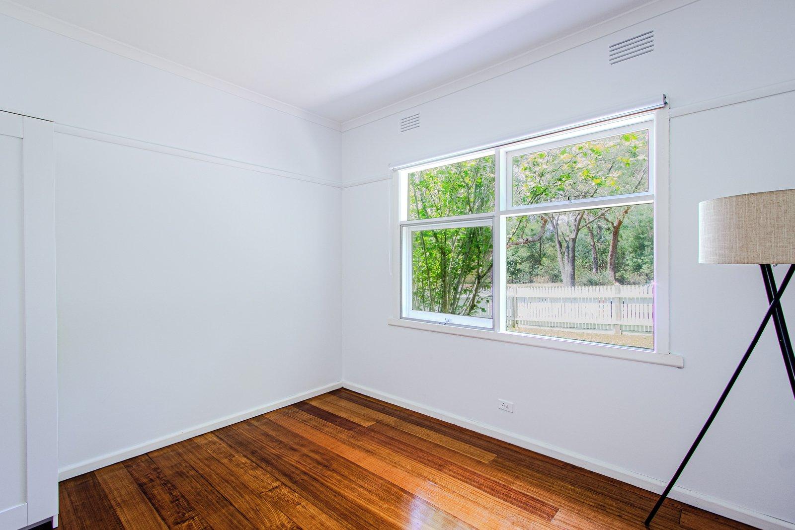 33 Old Lilydale Road, Ringwood East, 3135