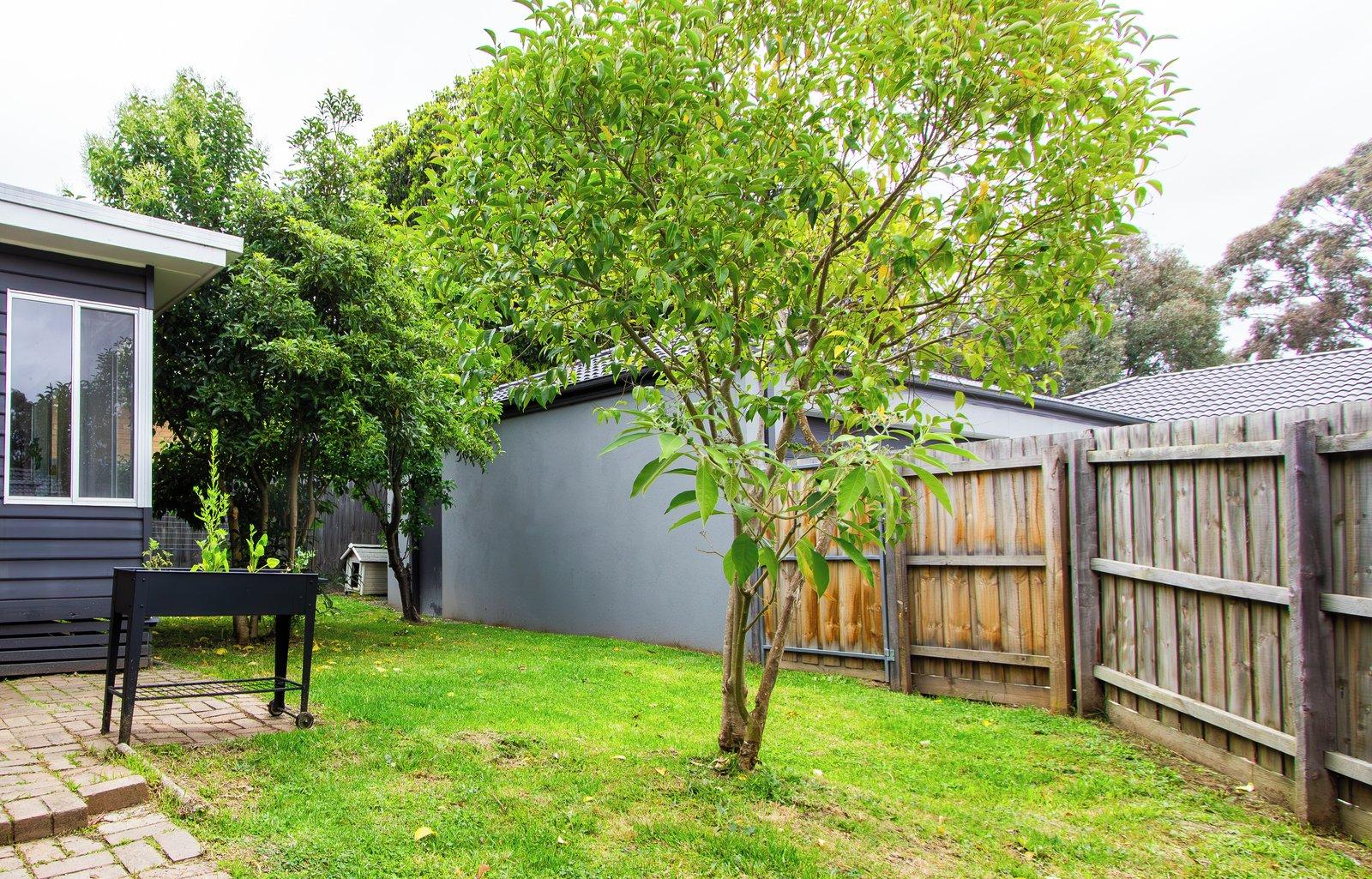 33 Old Lilydale Road, Ringwood East, 3135