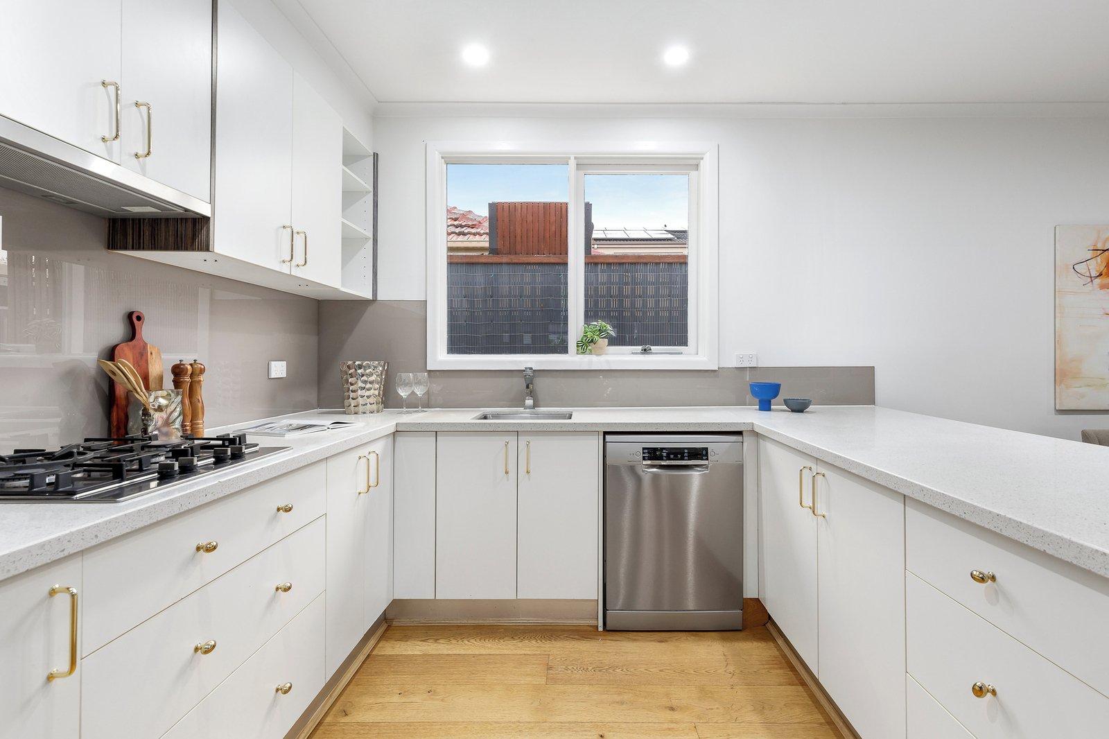 33 Station Avenue, McKinnon, 3204