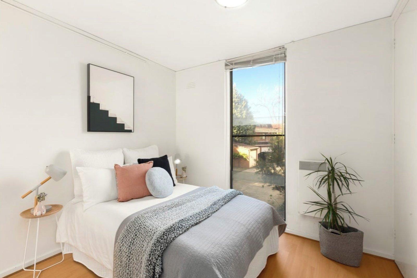 3/4 Greig Court, Elwood, 3184