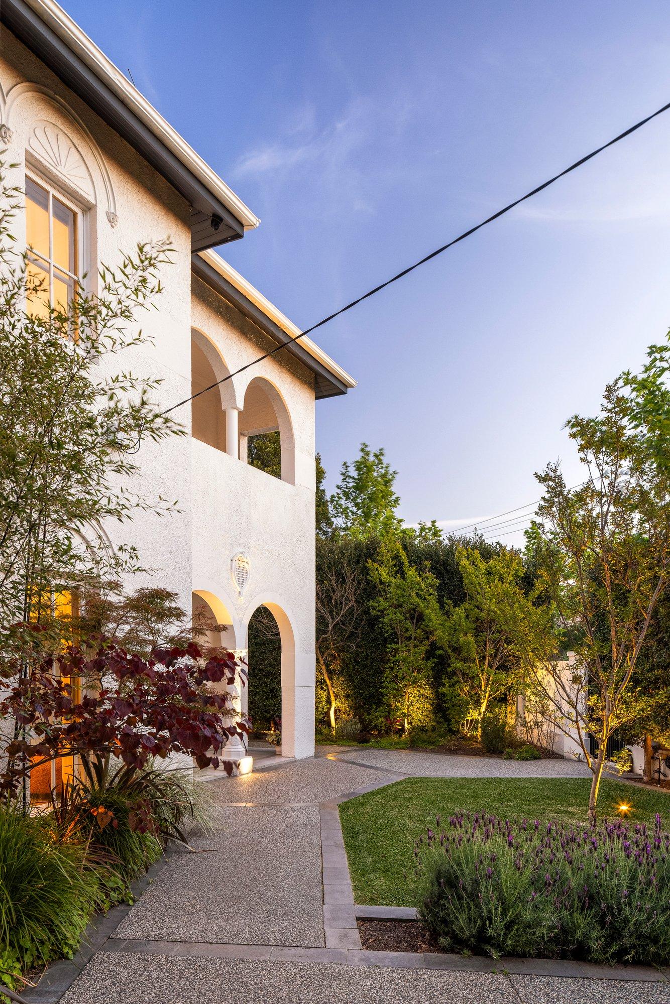 34 Riddell Parade, Elsternwick, 3185