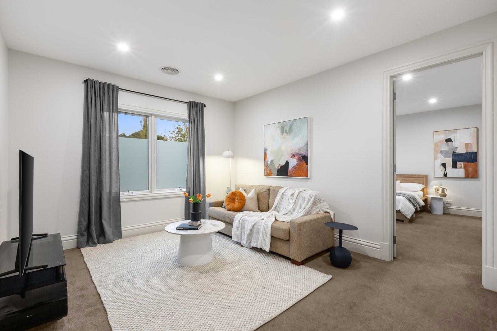 37 Carlyle Way, Malvern East, 3145