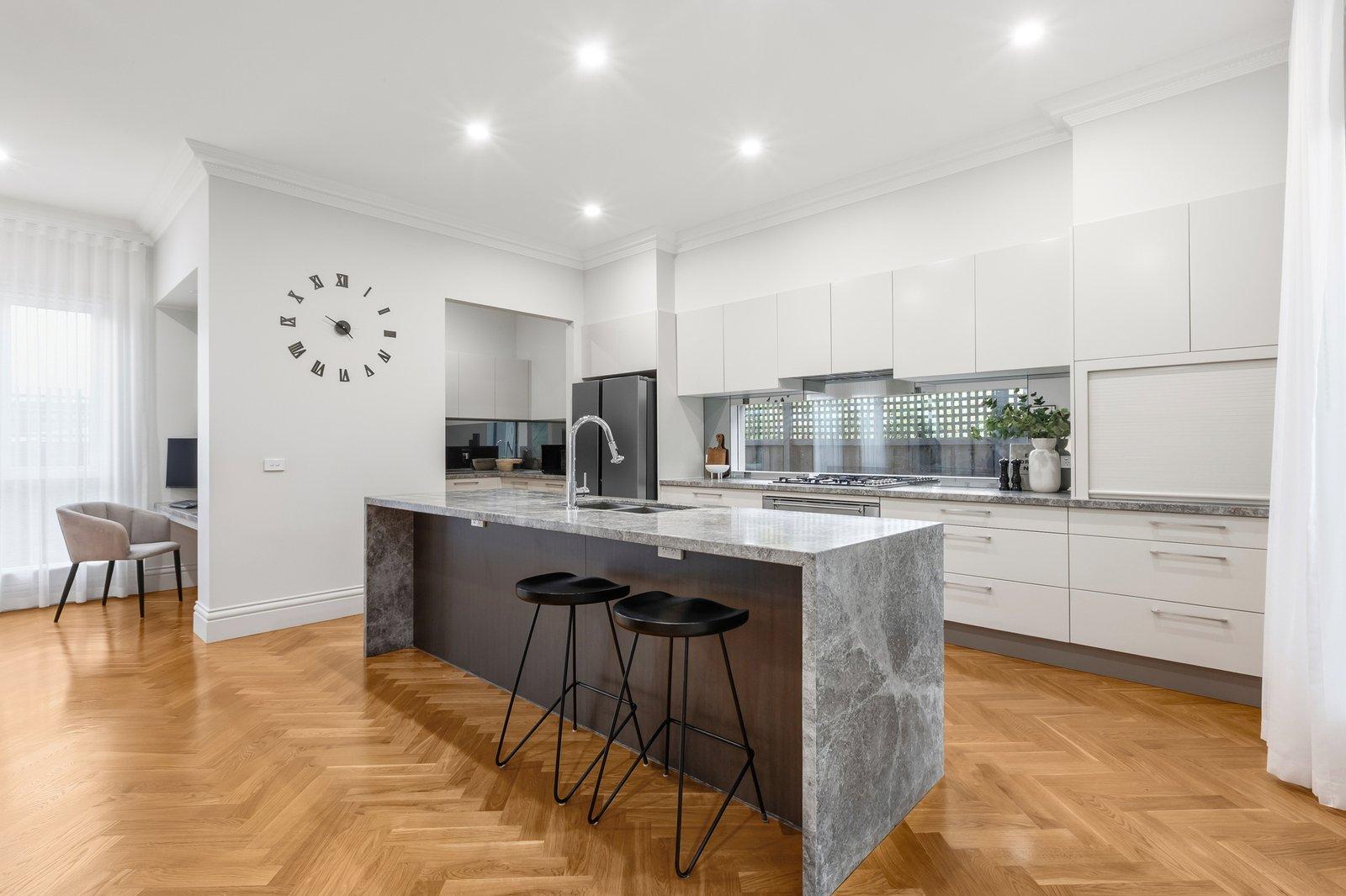 37 Carlyle Way, Malvern East, 3145