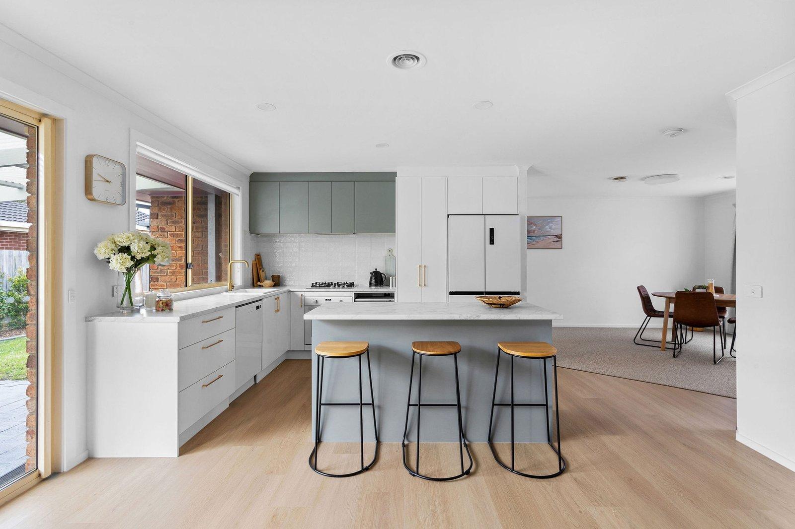 38 Waltham Drive, Mornington, 3931