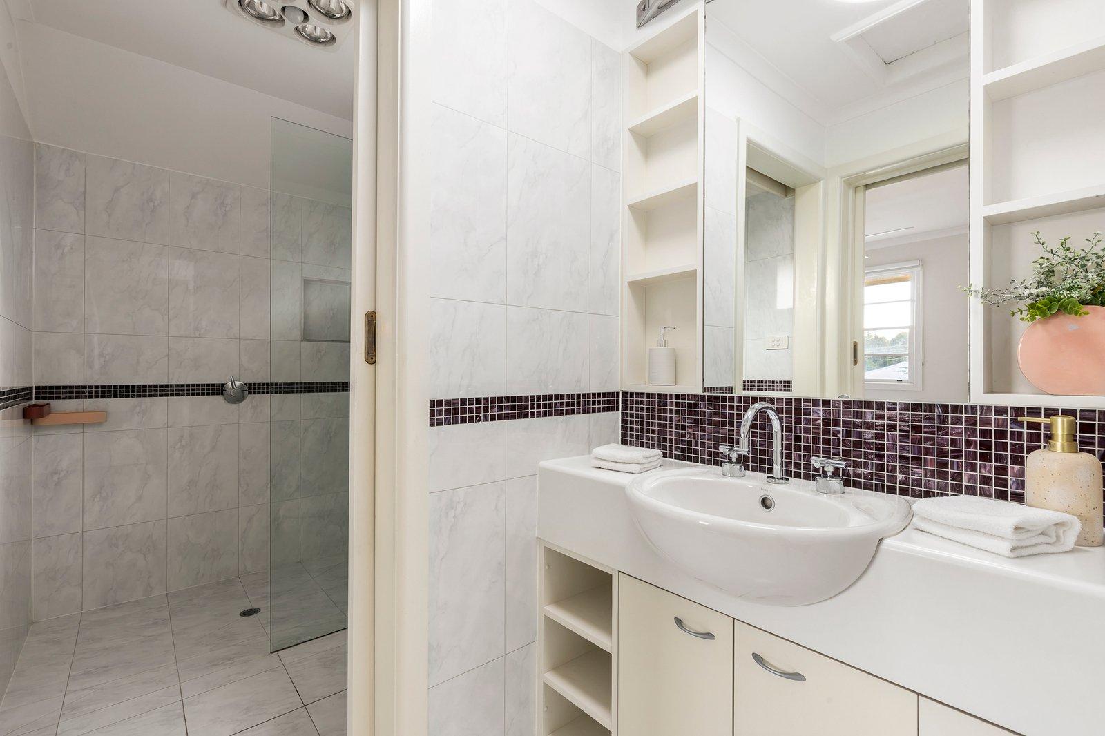 38 Chaleyer Street, Glen Iris, 3146