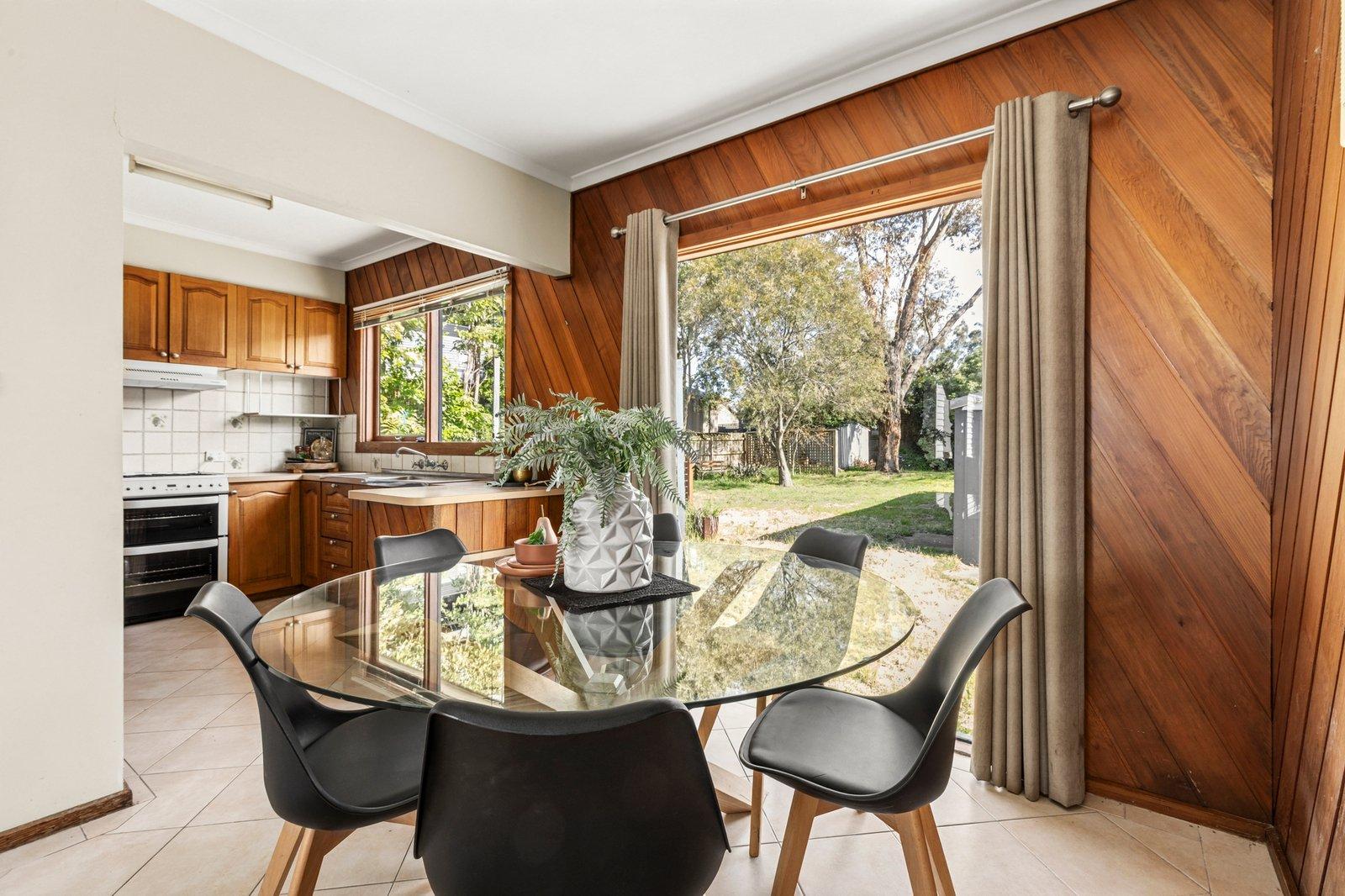 39 Diane Crescent, Mooroolbark, 3138