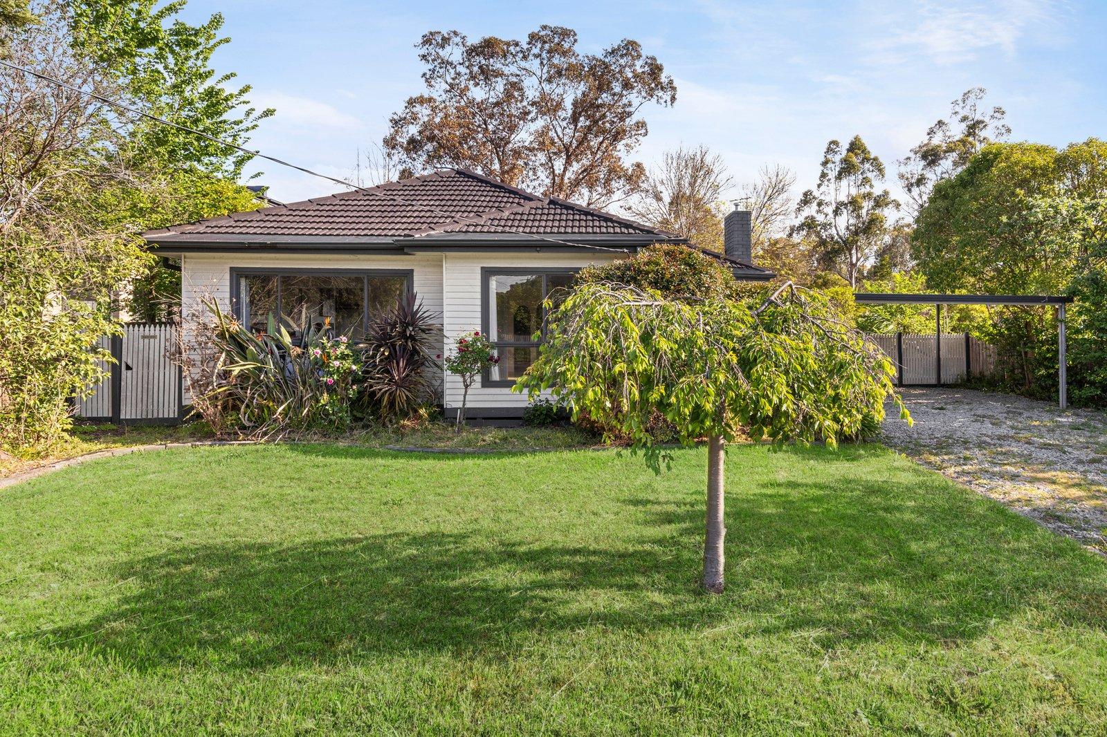 39 Diane Crescent, Mooroolbark, 3138