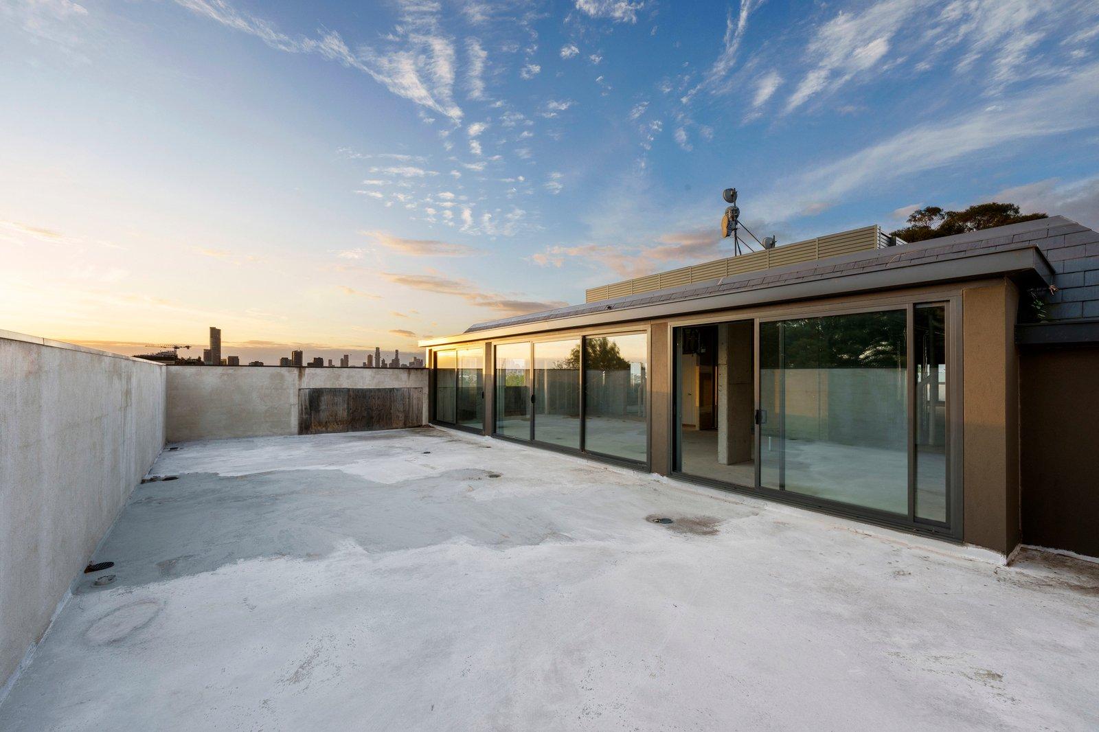 Penthouse, 14 Lascelles Avenue, Toorak, 3142