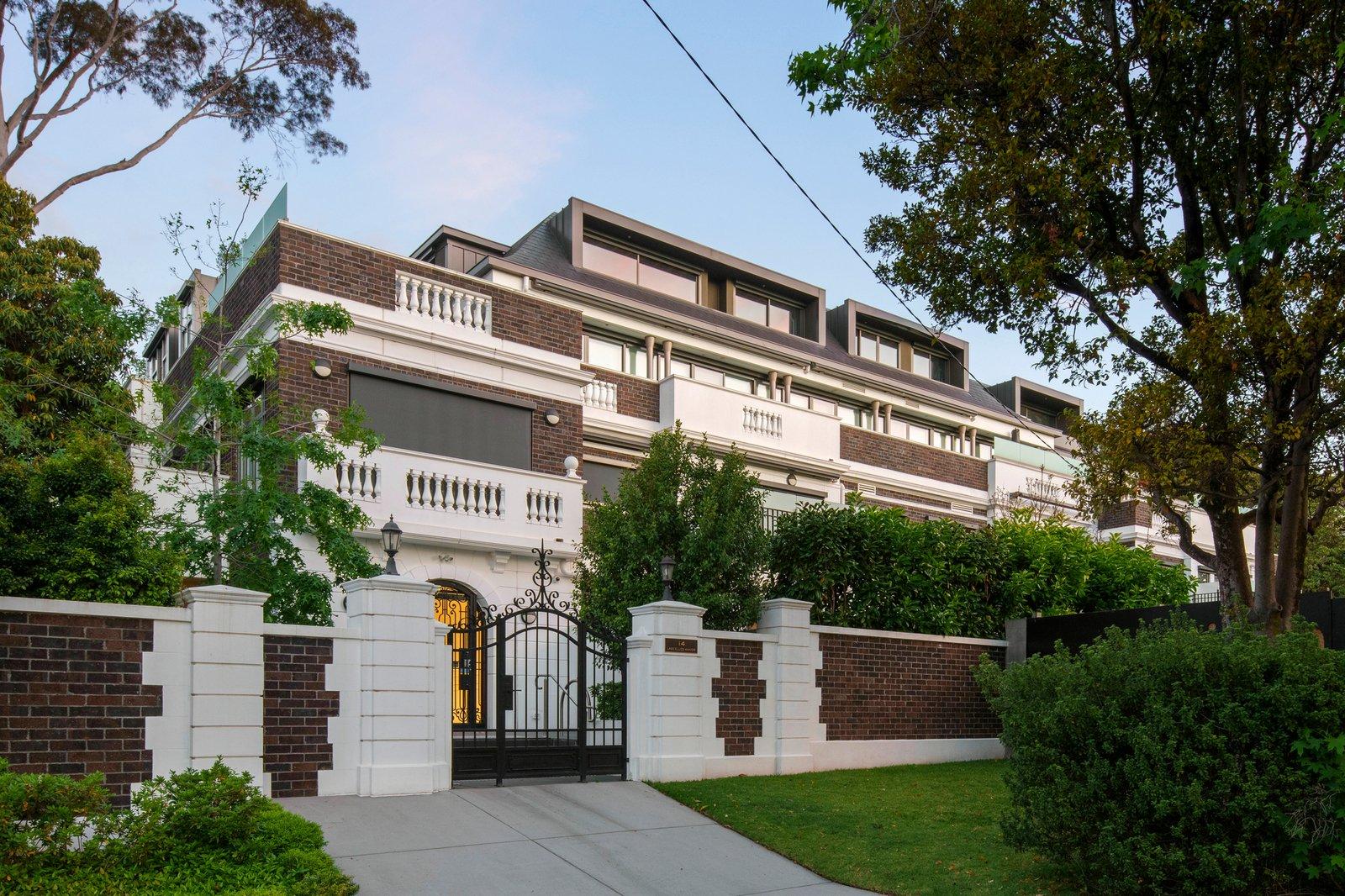 Penthouse, 14 Lascelles Avenue, Toorak, 3142