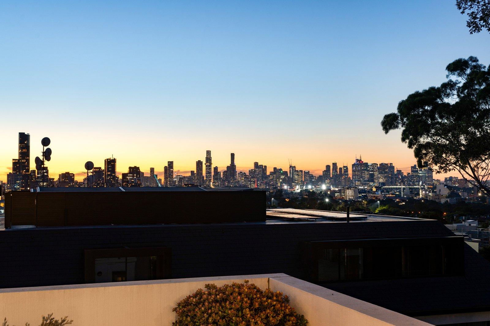 Penthouse, 705 Orrong Road, Toorak, 3142