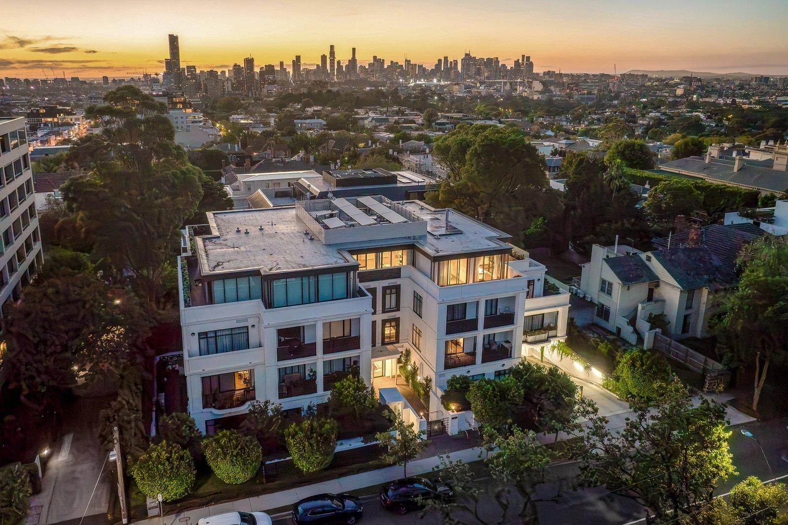 Penthouse, 705 Orrong Road, Toorak, 3142