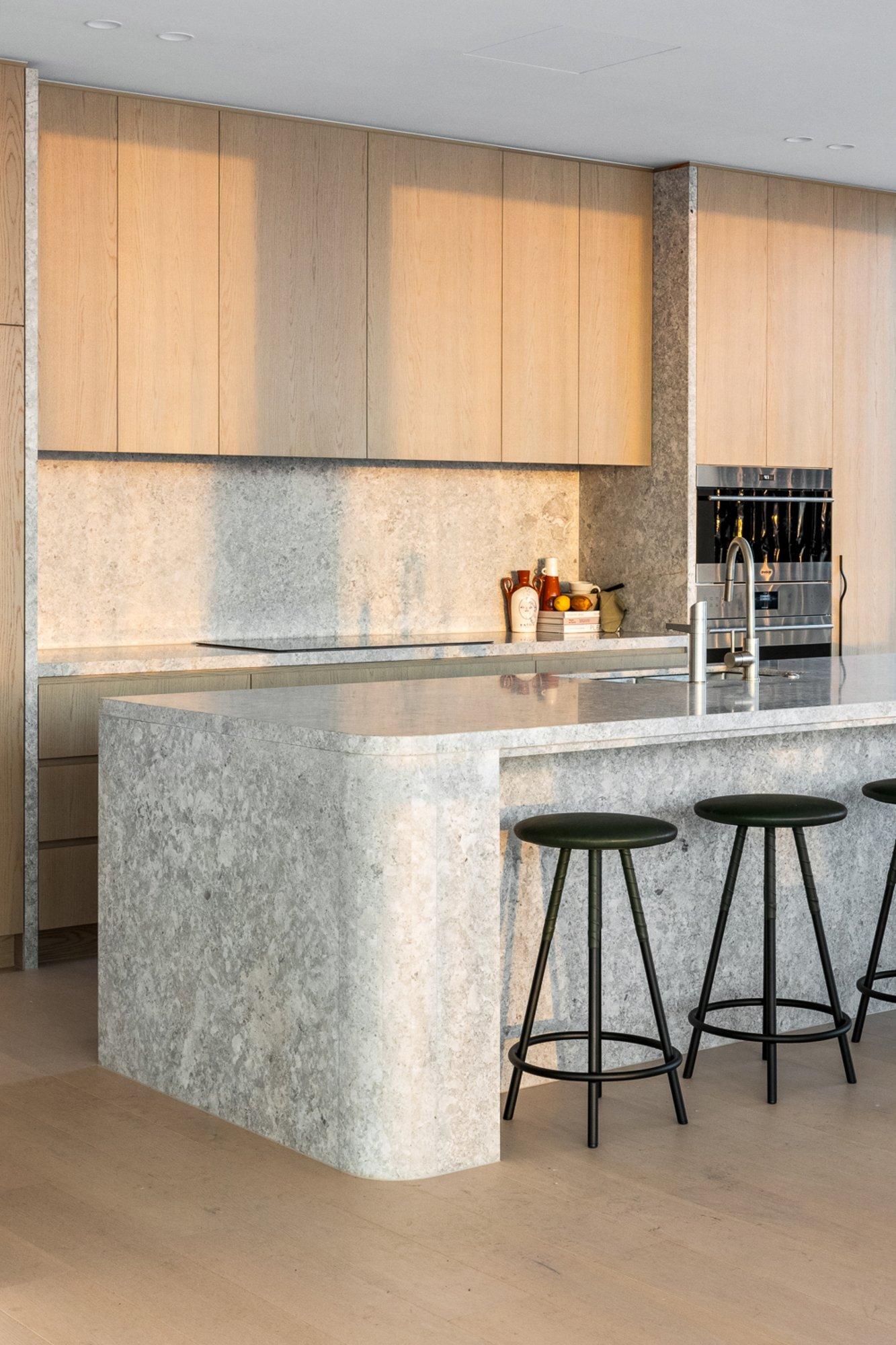 Penthouse, 8 Louise Street, Melbourne, 3004