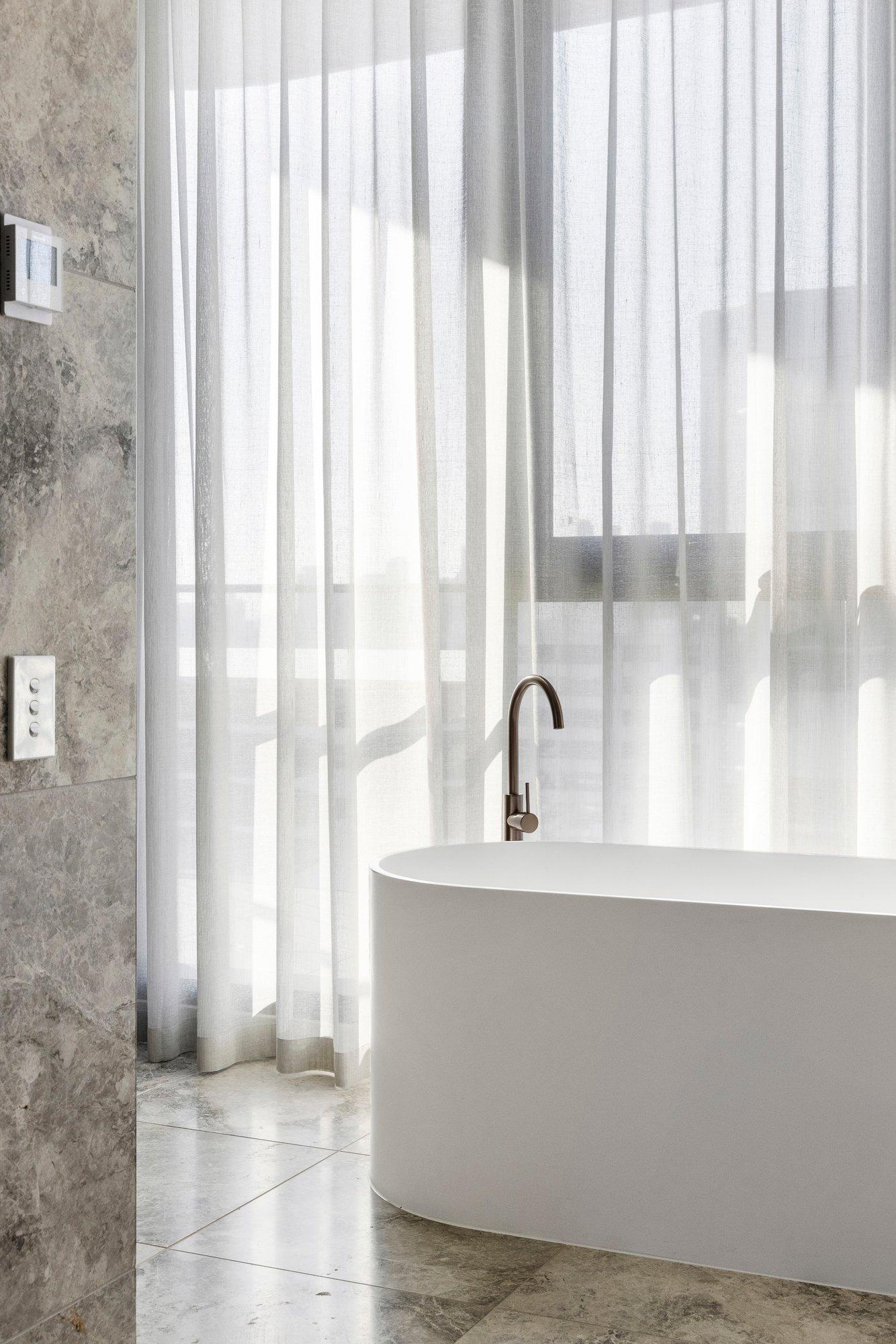 Penthouse, 8 Louise Street, Melbourne, 3004