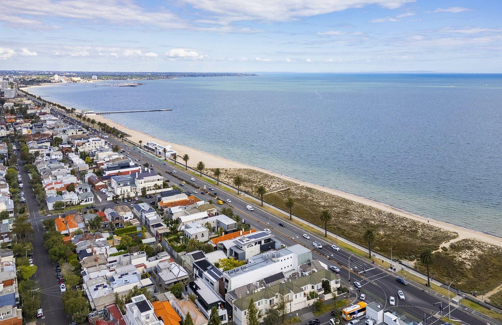 Residence 1/32 Beaconsfield Parade, Albert Park, 3206