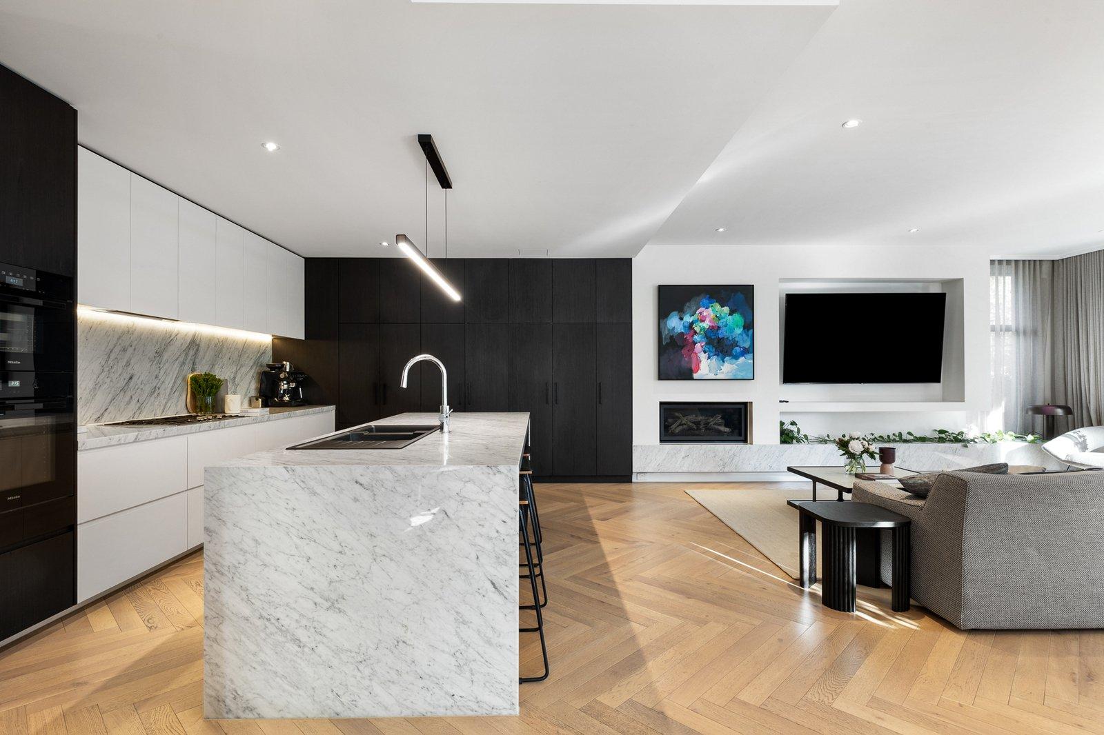 Residence 2/10 Patterson Place, South Melbourne, 3205