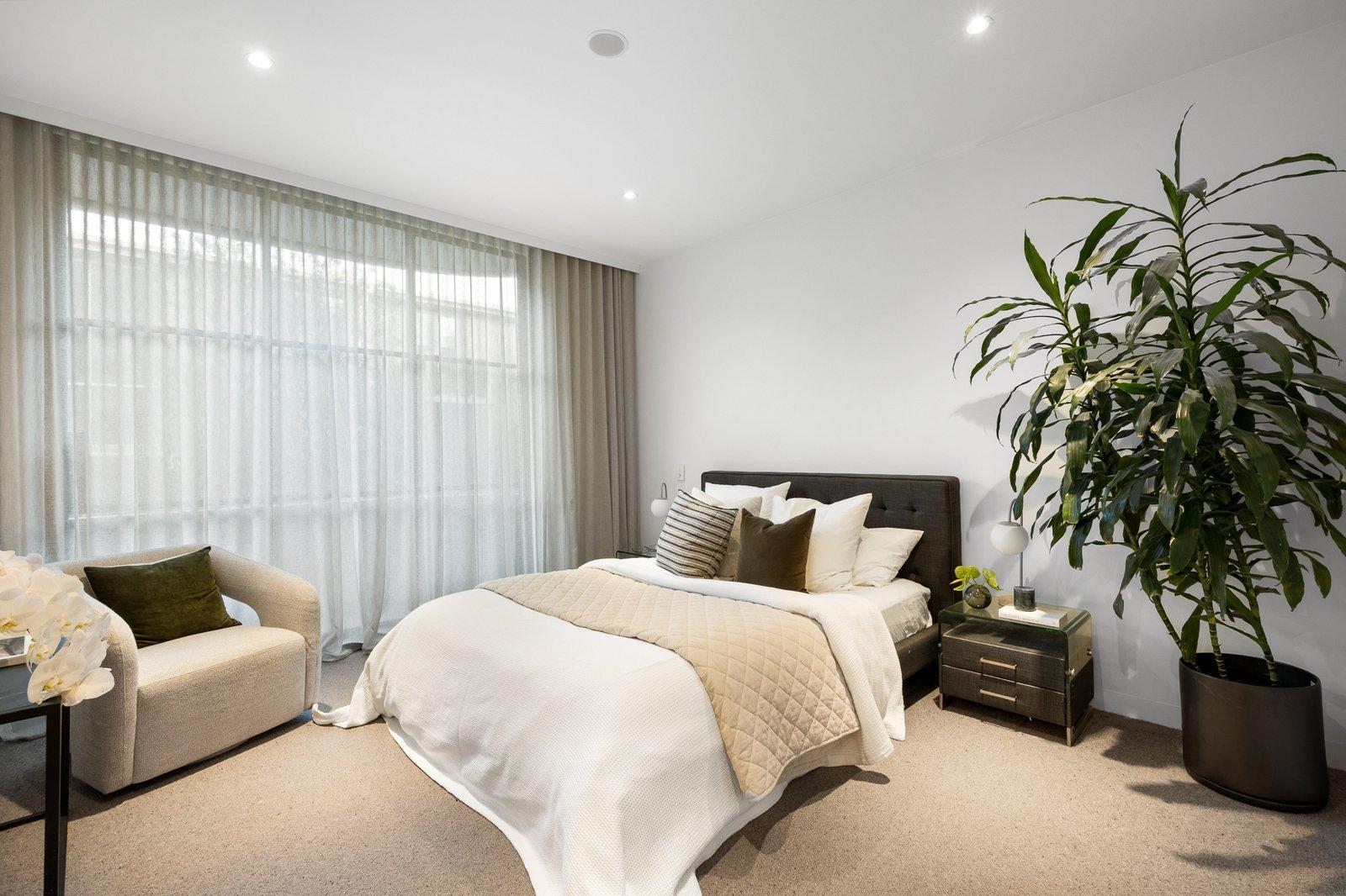 Residence 2/10 Patterson Place, South Melbourne, 3205