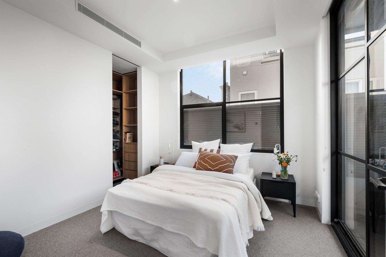 Residence 2/10 Patterson Place, South Melbourne, 3205
